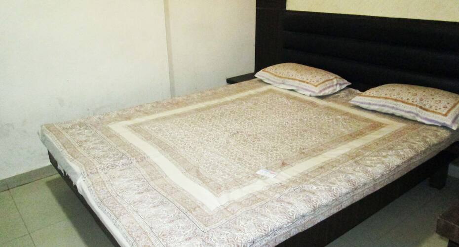Hotel Satluj, Ahmedabad 3
